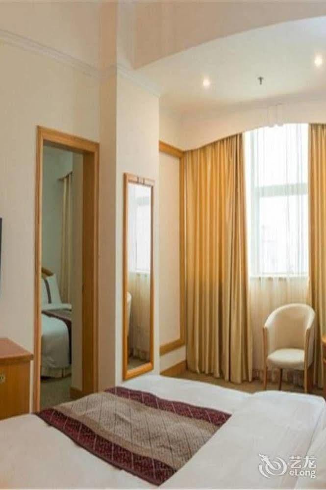 Lijing Grand Hotel City Center Liuzhou Exterior photo